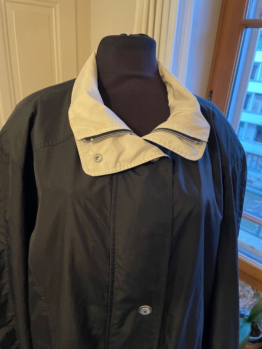 Giacche: Oversized German raincoat – Usato da Genève venduto da lailas_things 1