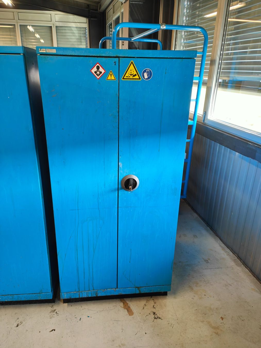 Armadi: 2x Chemikalienschrank Lista gebraucht – Usato da Niederrohrdorf venduto da Tizianob 1