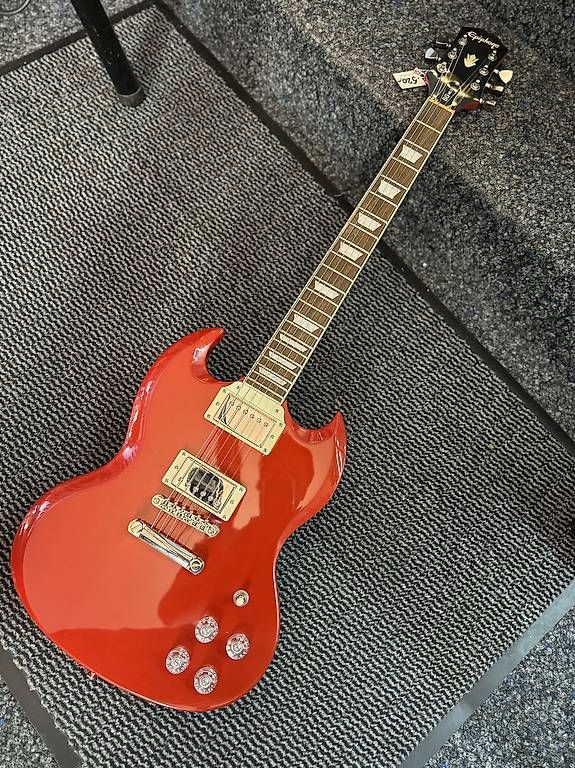Musikinstrumente: Epiphone SG Muse Scarlet red – Gebraucht aus Morges von GvnMusic 1