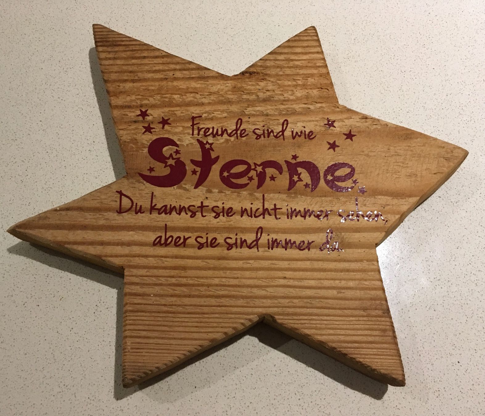 Tutte le decorazioni: Holzstern Freunde sind wie Sterne – Usato da Altdorf UR venduto da Mini037