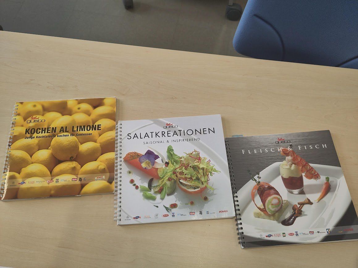 Libri: 3 Gusto Kochbücher – Usato da Evilard venduto da inf_9ff9