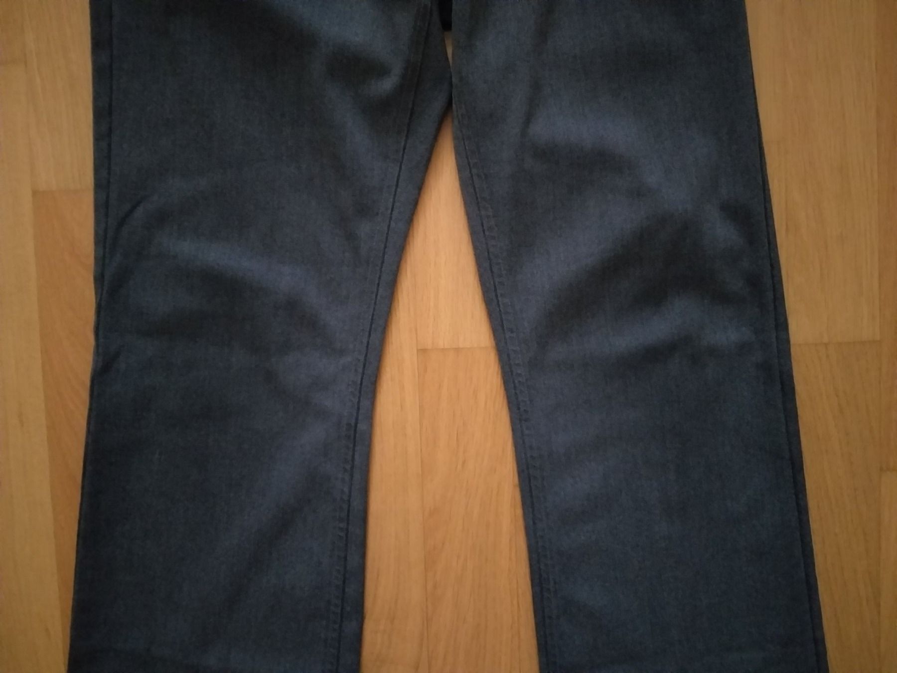 S.Oliver Jeans: S. OLIVER Jeans taille / Grosse 31 – D'occasion à Cossonay-ville par Super-Price-Quality 2