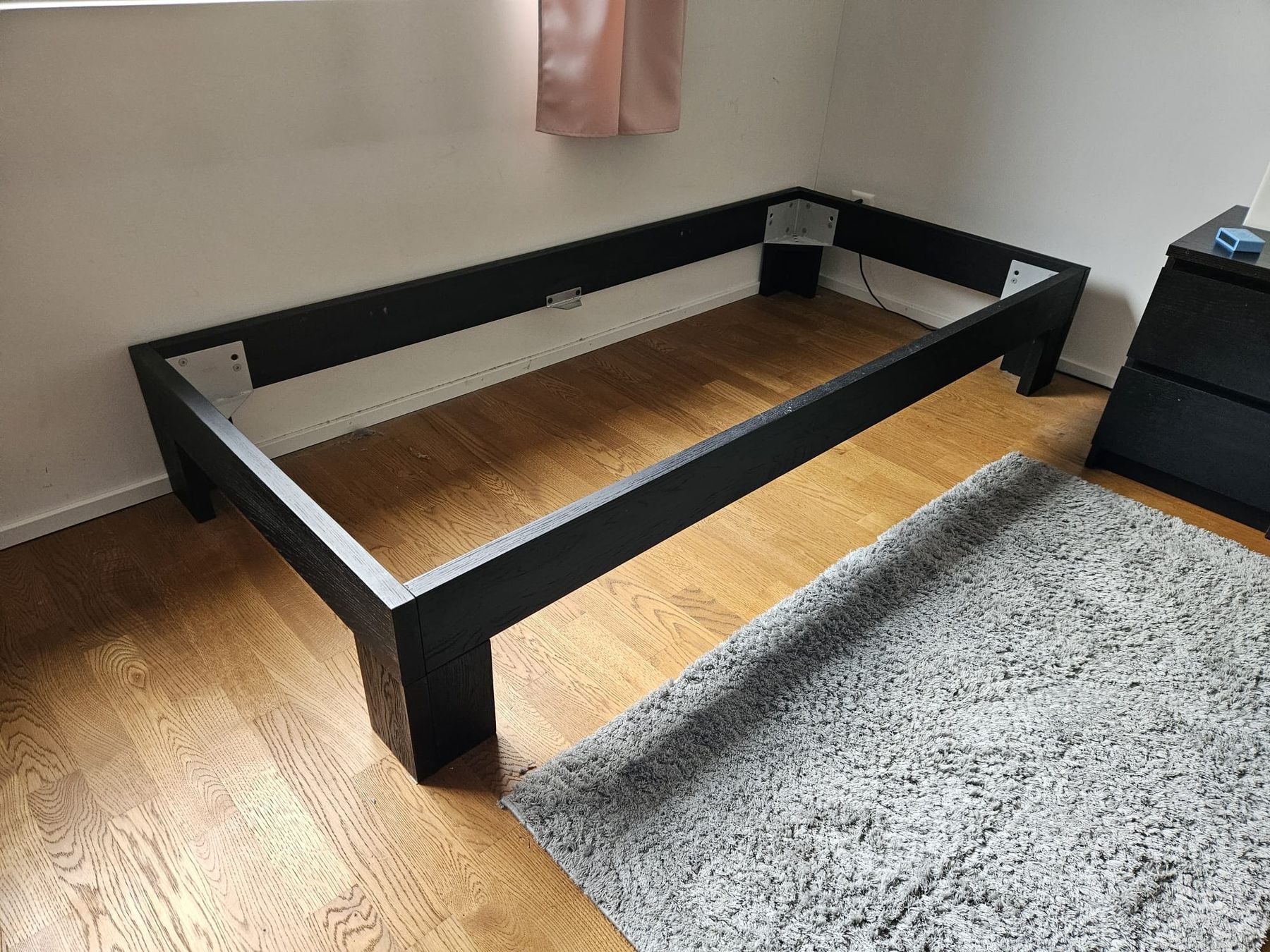Letti: Bett 90 x 200, schwarz – Usato da Boswil venduto da Bruceline77 4