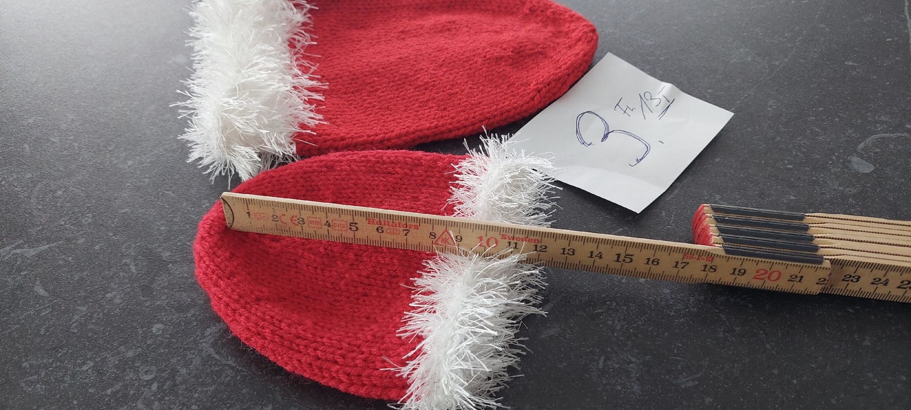Bambole: 3Puppenweihnachtsmützen – Nuovo (secondo la descrizione) da Muri AG venduto da nindo1 5
