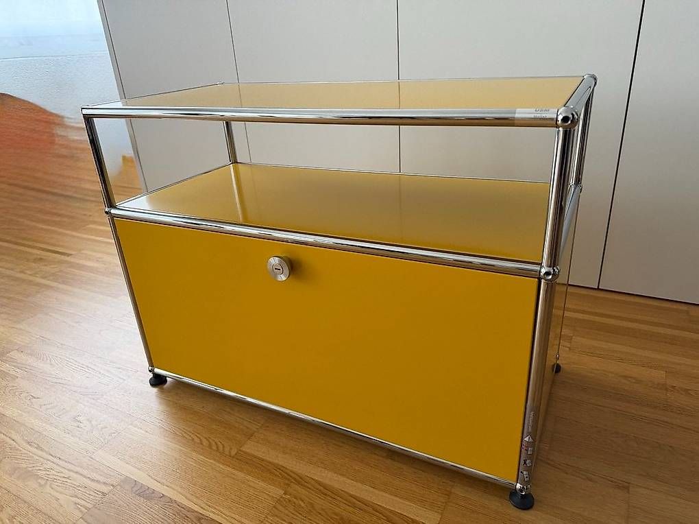 Kommoden: USM Beistellmöbel goldgelb – Gebraucht aus Biberist von Wilhelm29446
