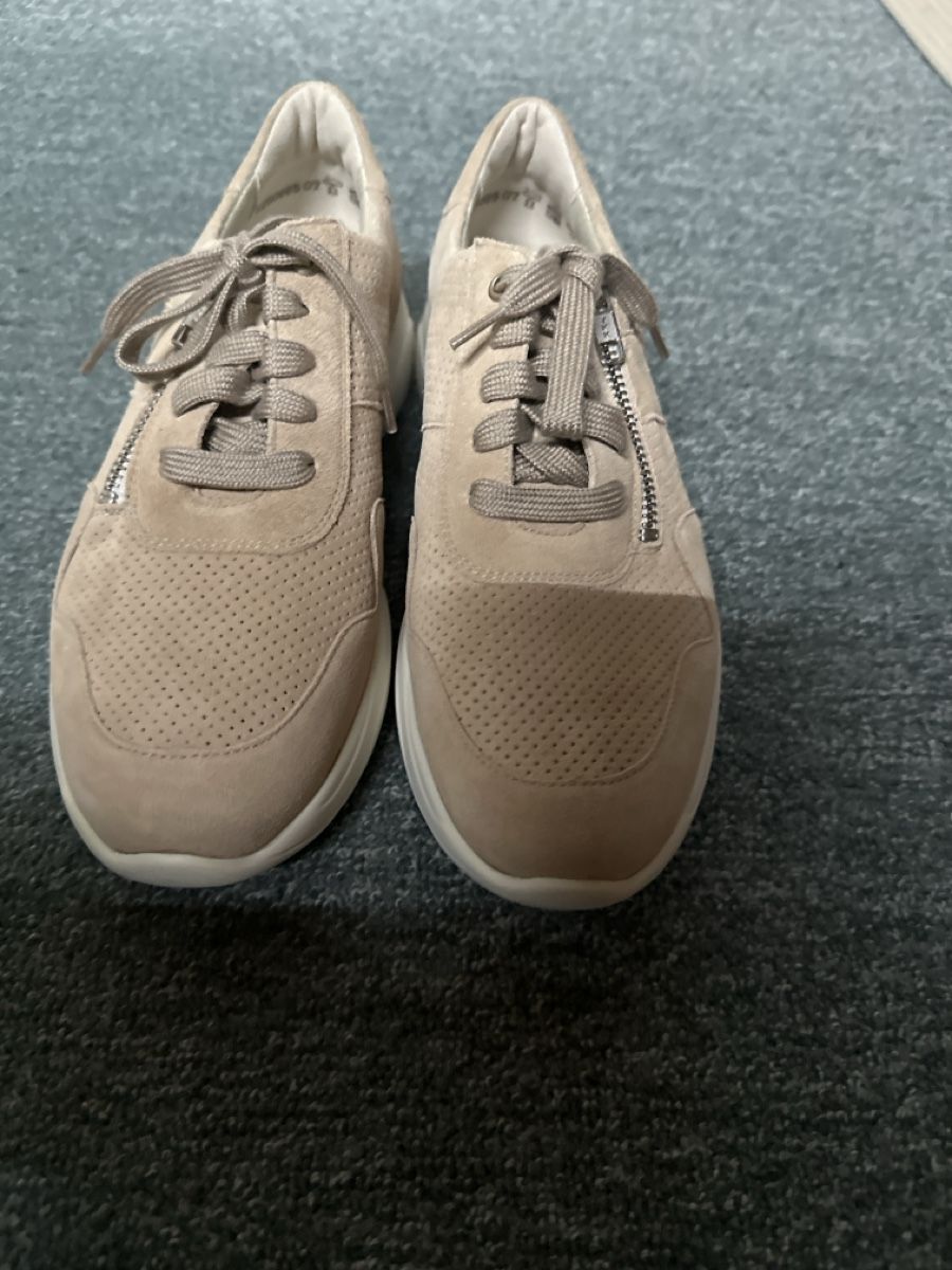 Damenschuhe: Halbschuhe Solidus neu Gr 39.5 – Neu und originalverpackt aus Baltschieder von YmroBe 1