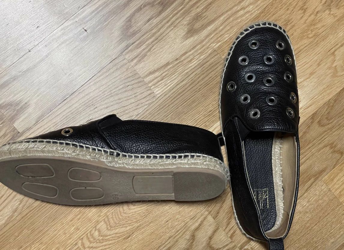 Scarpe da donna: Espadrillas – Usato da Rupperswil venduto da Dominum-x 1
