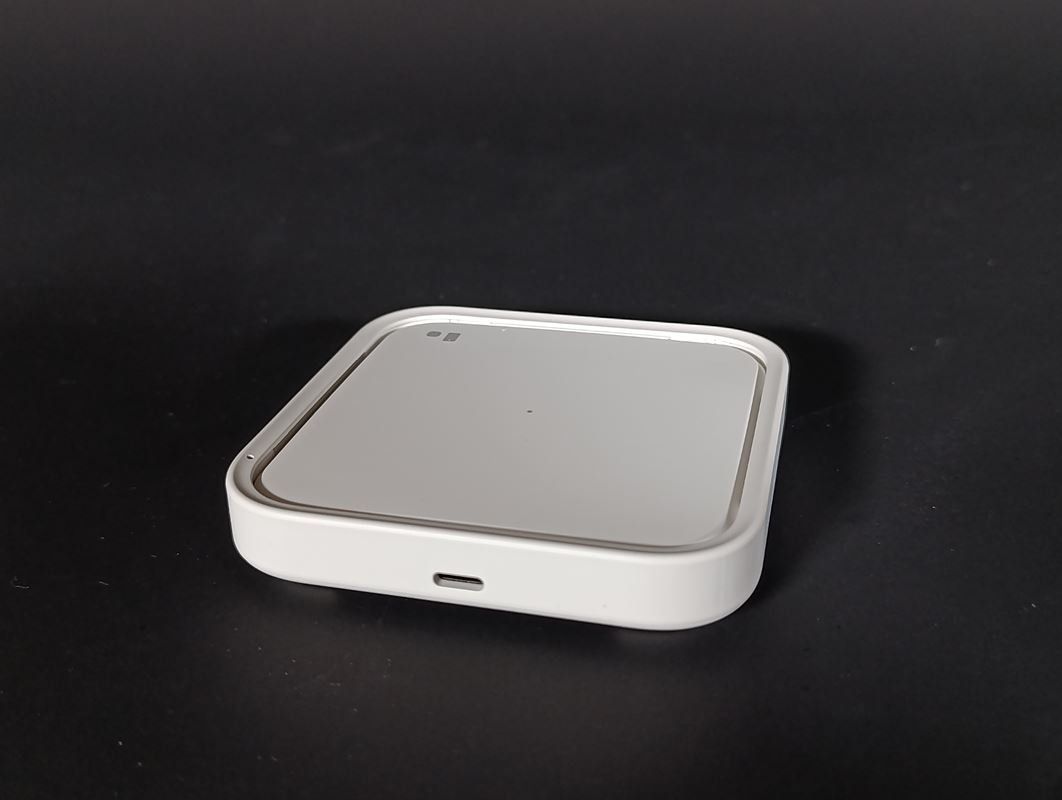 Samsung Caricabatterie: SAMSUNG Chargeur sans fil – Usato da Thielle venduto da Plusvalue_Neuchatel 2