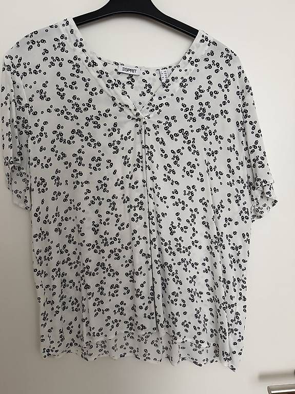Lotti di vestiti: 20 Kurzarmblusen / T-Shirts – Usato da Wil SG venduto da ell_zj57 4
