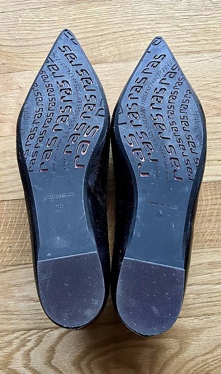 Scarpe da donna: Spitze Ballerinas in Gr.39 – Usato da Zürich venduto da lynni1996 3