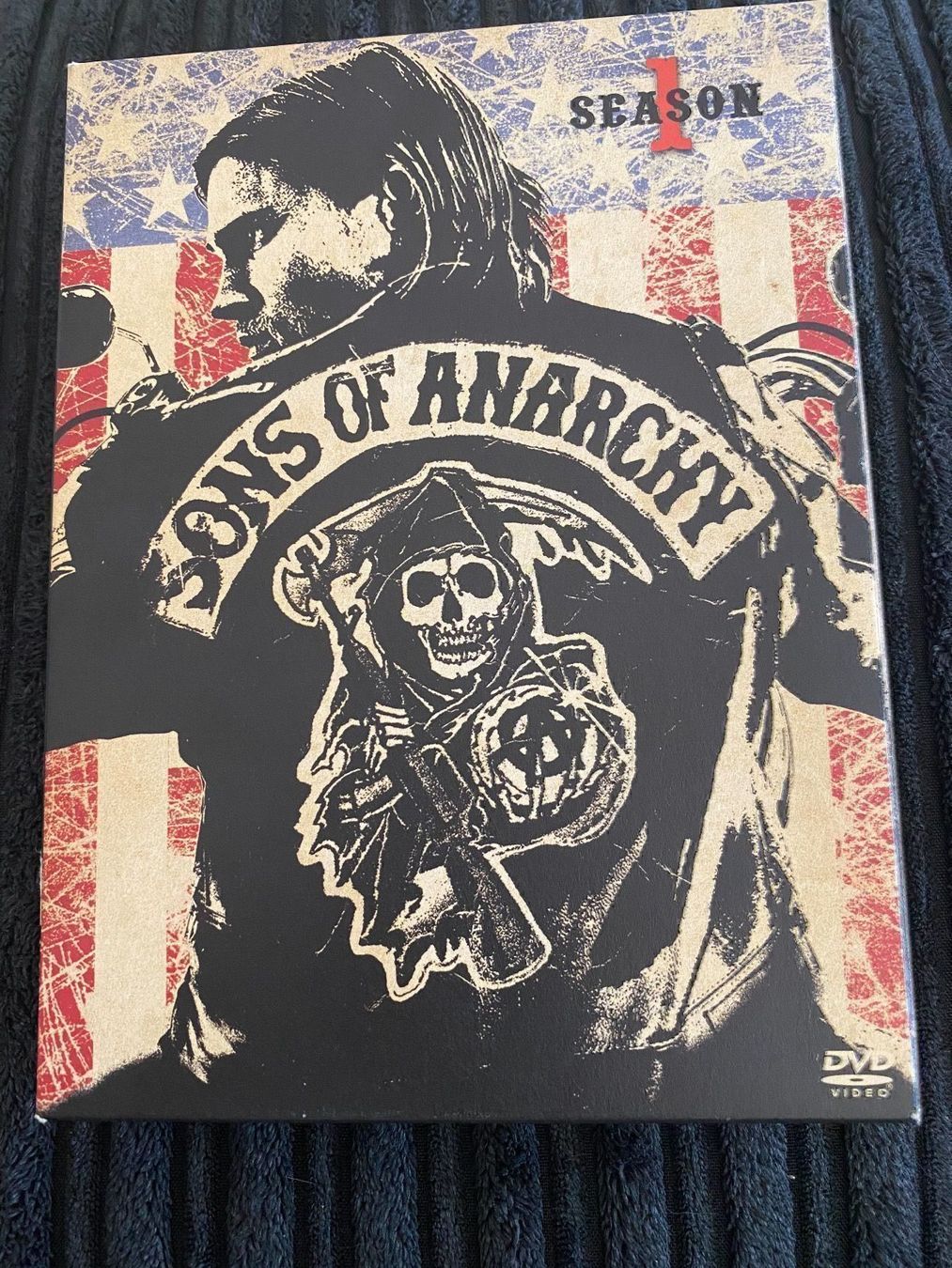 Tutti i DVDs: DVD Sons of Anarchy – Usato da St. Niklaus VS venduto da jas_13