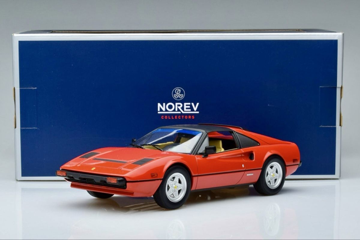 Ferrari Modellini d'auto: FERRARI 308 GTS 1982 MASSSTAB 1:18 – Nuovo e nell'imballaggio originale da Erlenbach i. S. venduto da MB-Next-Level