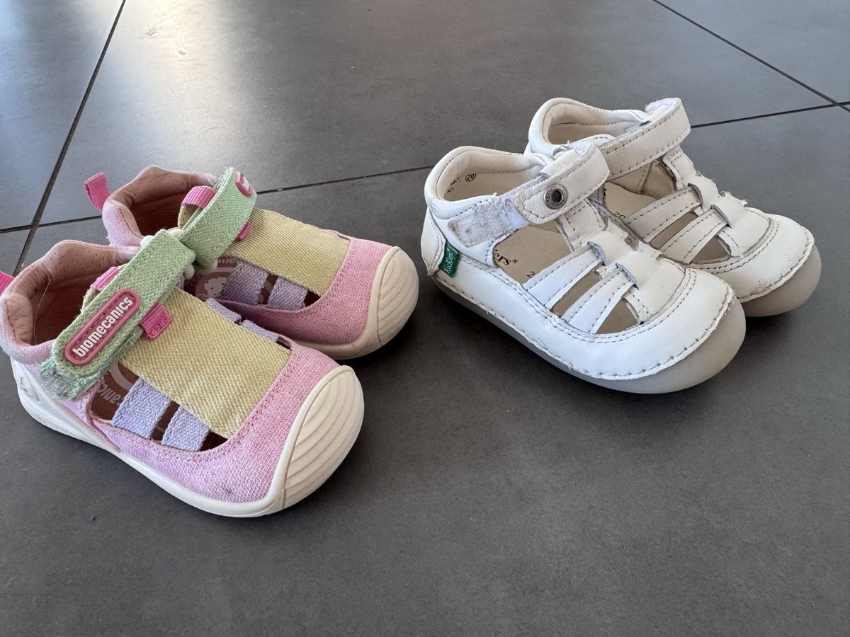 Kickers Scarpe per ragazzi: Biomecanics & Kickers Sandals Children Size EU 20 – Usato da Zürich venduto da lui_ns5h