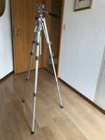 Robustes Stativ (Velbon VEF-3) für Spiegelreflexkamera