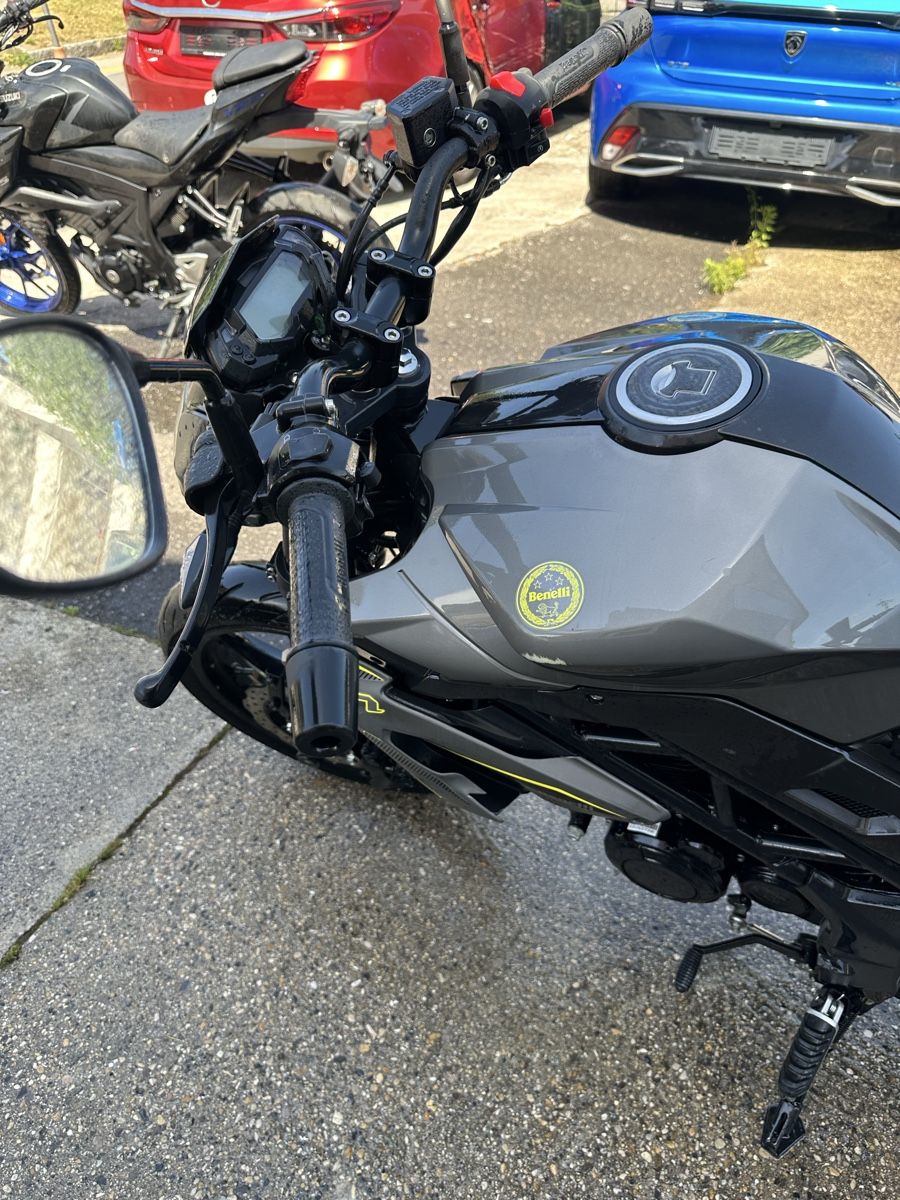 Benelli Route: BENELLI  BN 125 – Défectueux à Treycovagnes par Campingcar65 7
