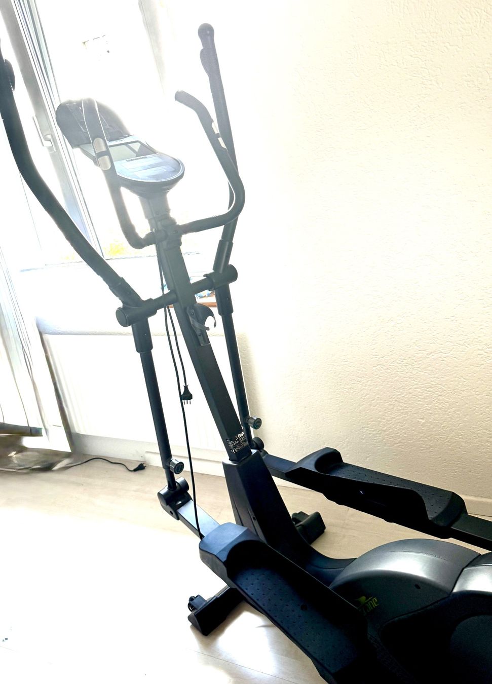 Hometrainer: Crosstrainer Crane schwarz – Gebraucht aus Winterthur von Marcello5503 4