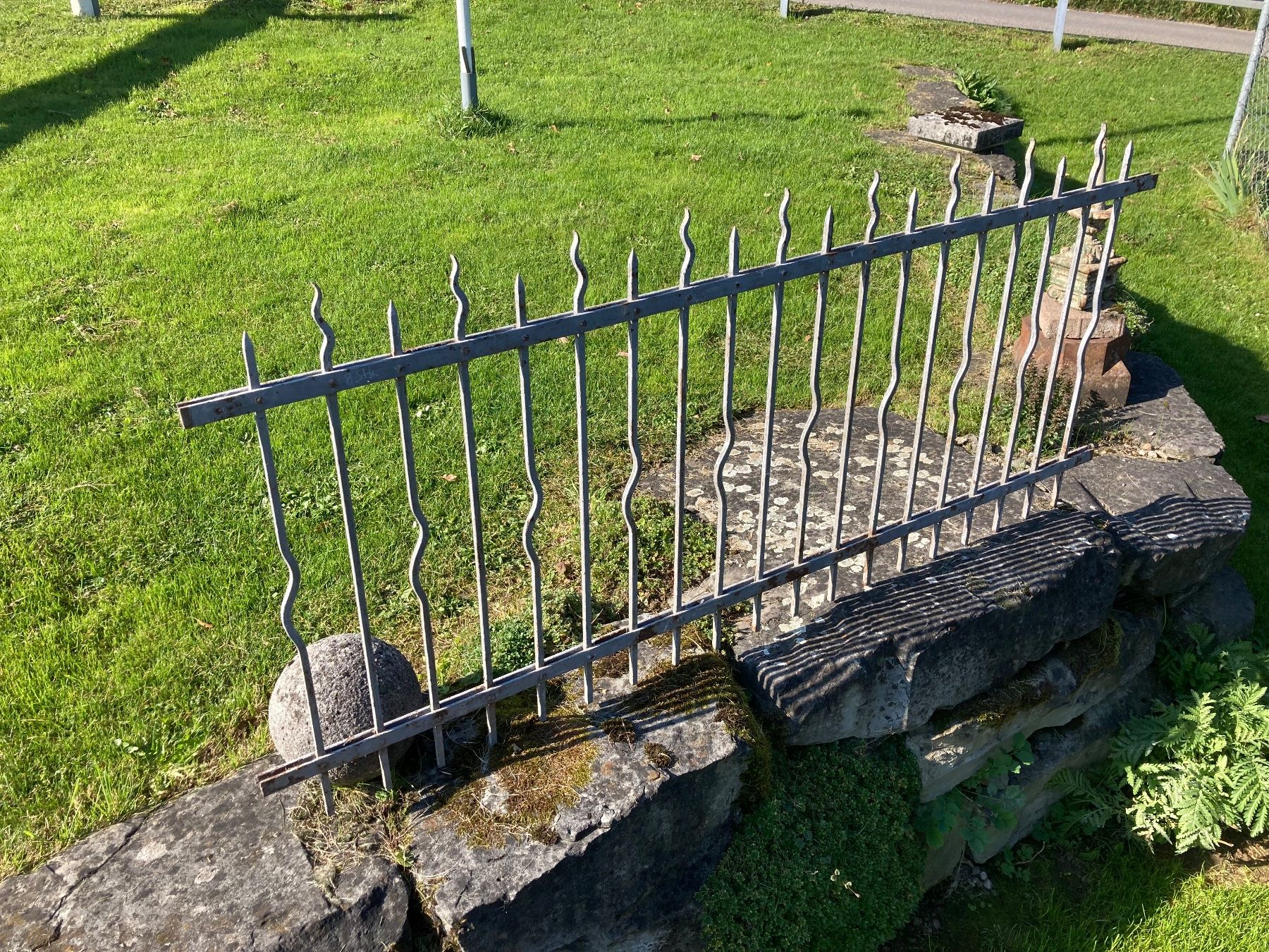 Sonstige Antiquitäten & Kunst: Zaun schmiedeeisen antik – Gebraucht aus Oberbussnang von Schmiede_herzog 1