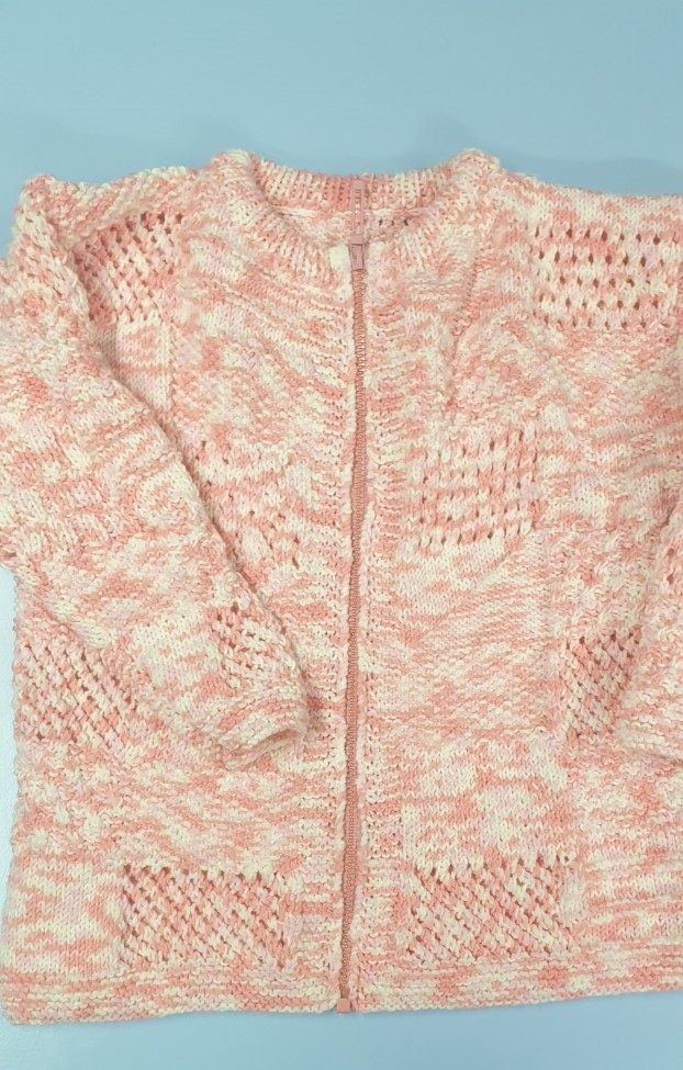 Giacche & Cappotti: Veste tricoté main 8A rose – Nuovo (secondo la descrizione) da St-Imier venduto da goodber
