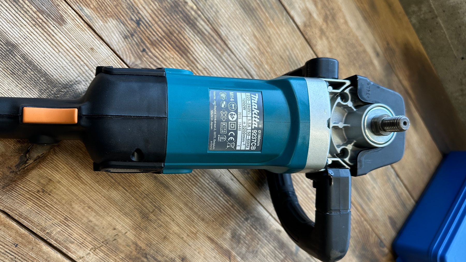 Makita Tutte le macchine: Makita Poliermaschine 9237CB – Usato da Heimisbach venduto da inf_qf26 2