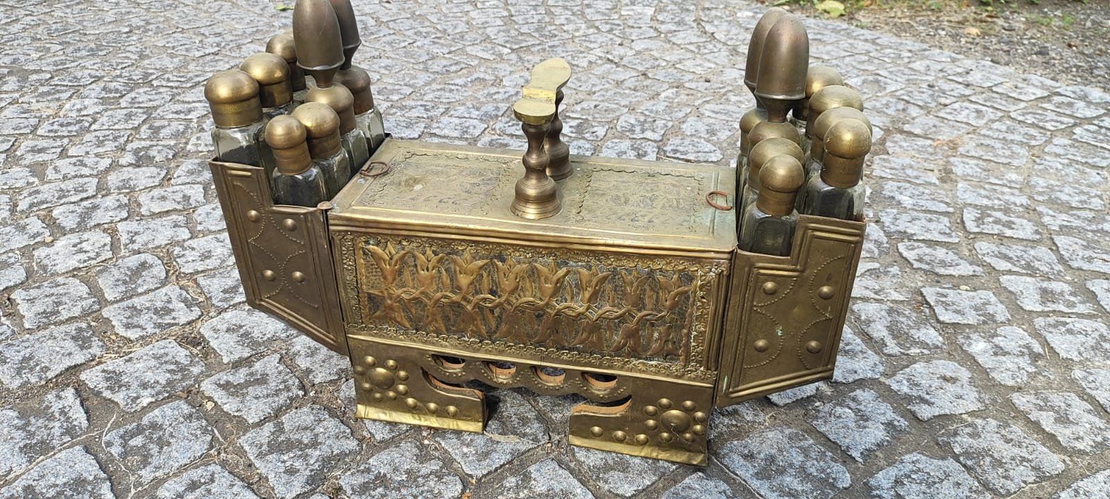 Toutes les décorations: Antiker Schuhputzkasten – D'occasion à Dürnten par markusdubs 2