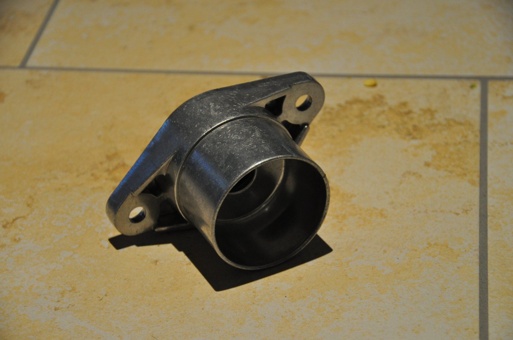 Audi Tutti pezzi di ricambio auto: 2x Domlager Hinterachse Audi A6 Passat – Nuovo e nell'imballaggio originale da Vuisternens-dt-Romont venduto da Coilover 2