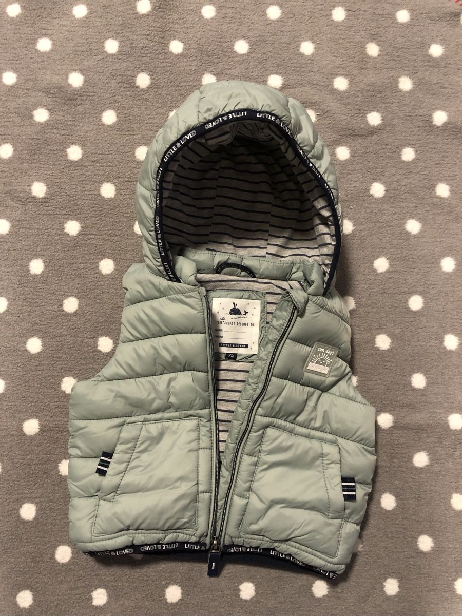 C&A Altro abbigliamento: Baby Weste Gr. 74 – Usato da Dottikon venduto da da_k8yy