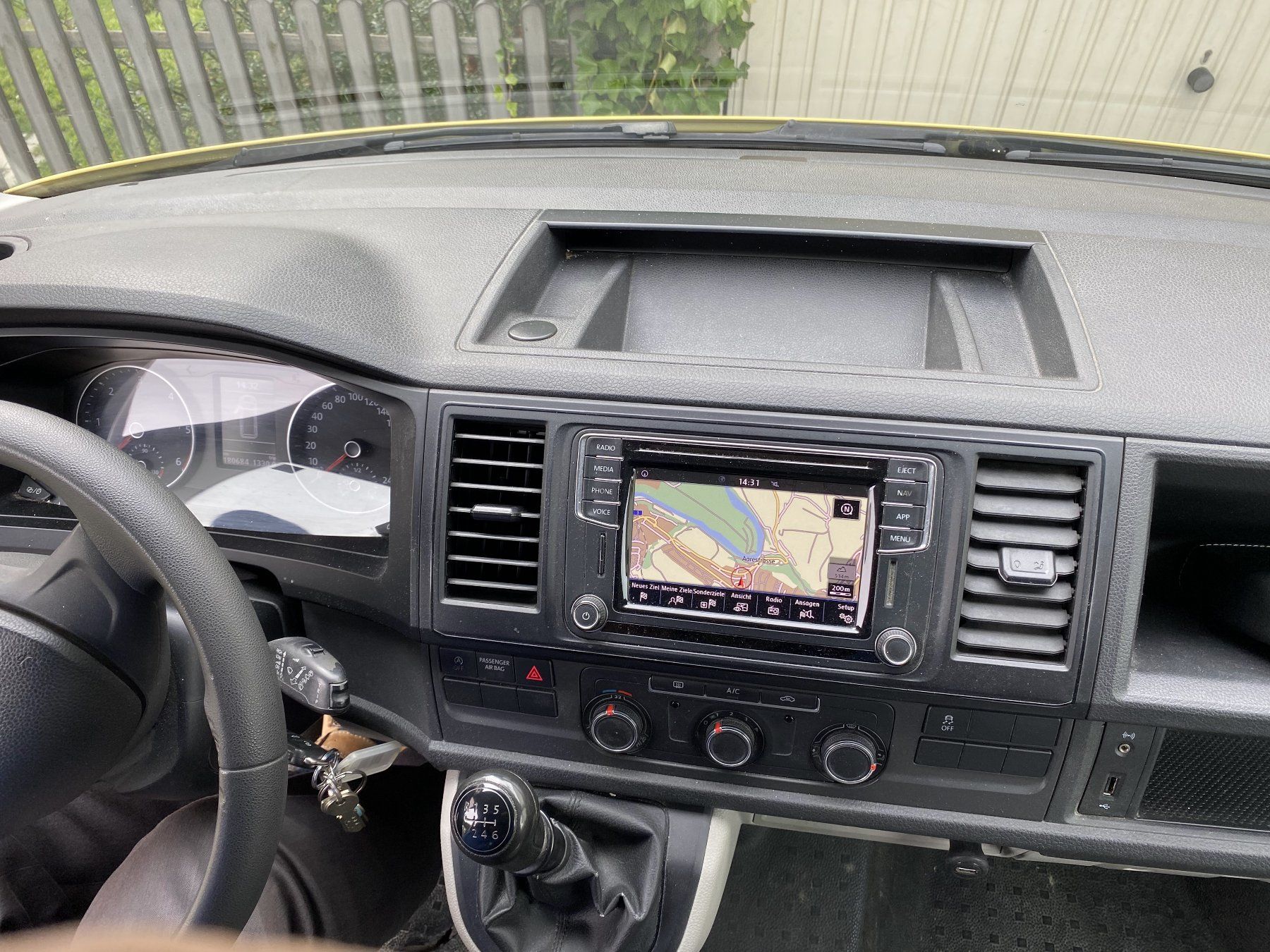 VW Nutzfahrzeuge: Servicewagen "Handwerkerschnäppchen" – Gebraucht aus Zollikofen von Paul-42 5