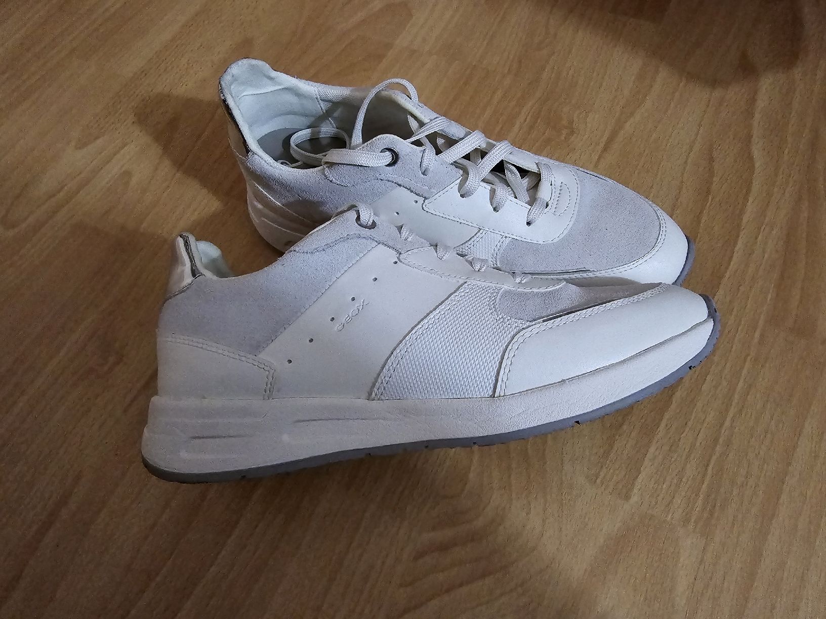 Geox Scarpe da donna: Geox Sneakers Gr. 39 – Nuovo (secondo la descrizione) da Sursee venduto da M_Z 1