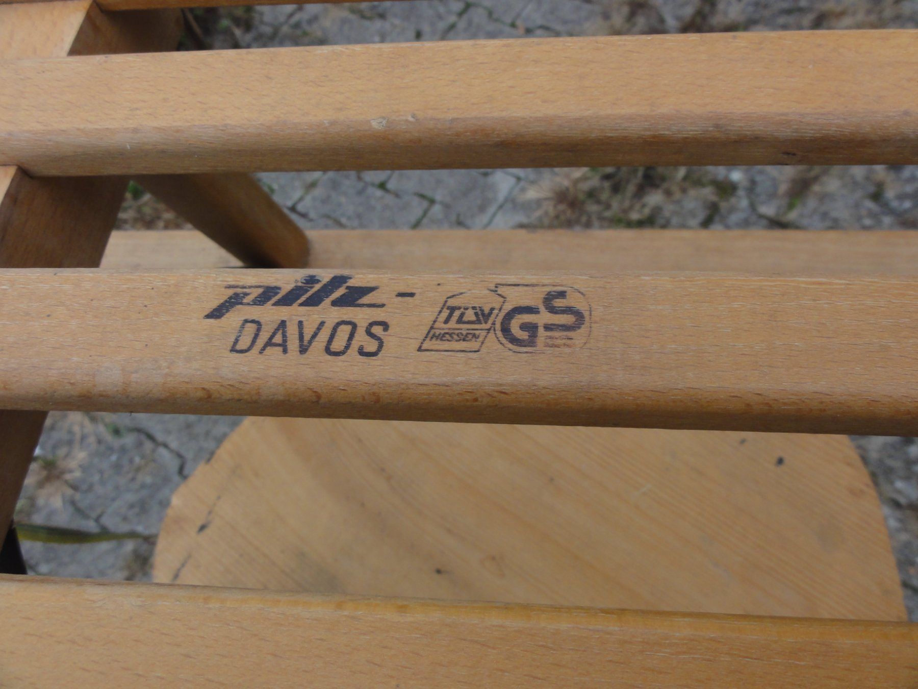 Davos Slitta: DAVOS Schlitten mit Kindersitz ;o) – Usato da Walde AG venduto da Grmpft 6