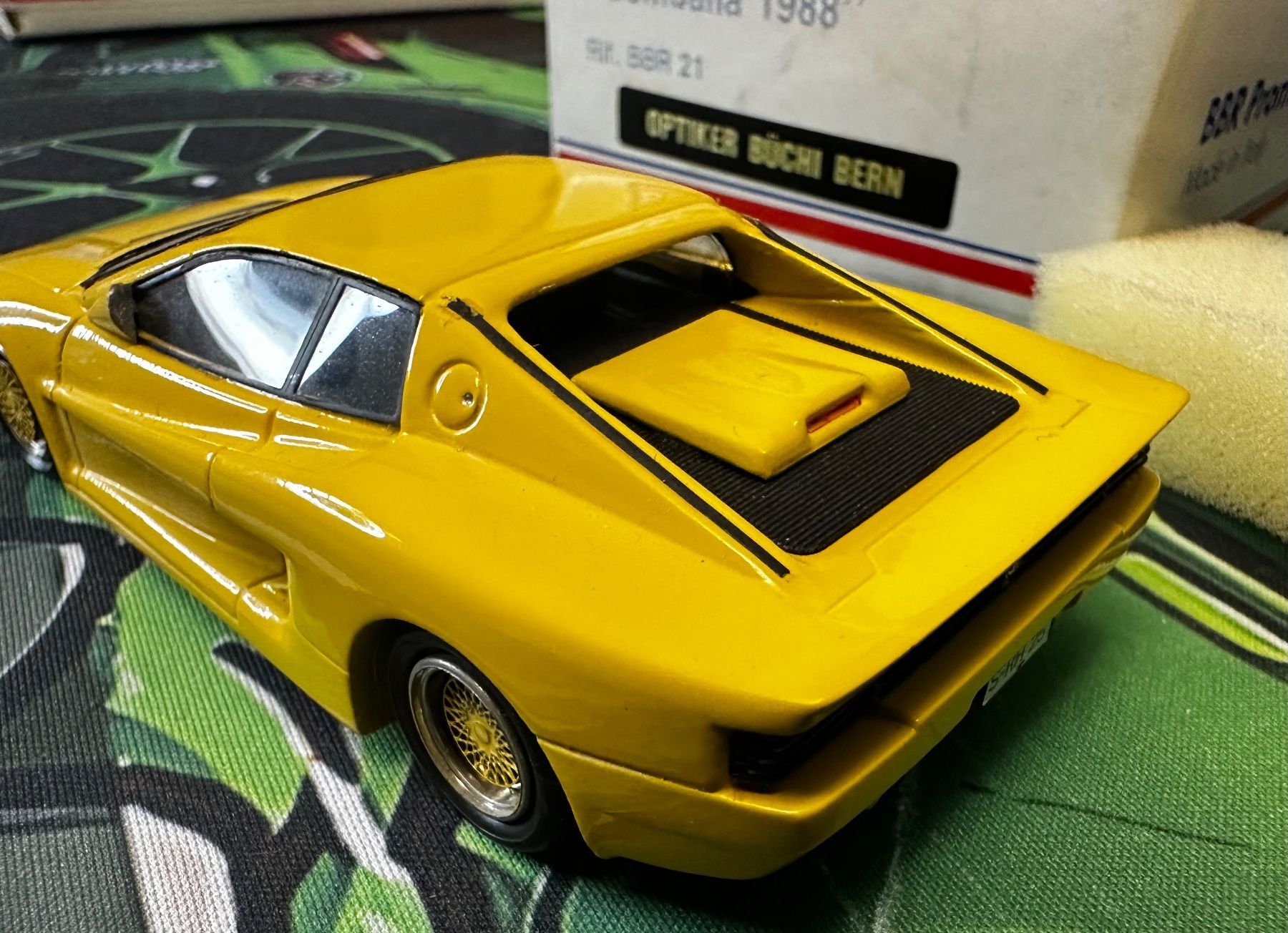 BBR Models Modellini d'auto: BBR Ferrari Testarossa 1988 1:43 mit OVP – Nuovo (secondo la descrizione) da Sennwald venduto da HARO-Import 3