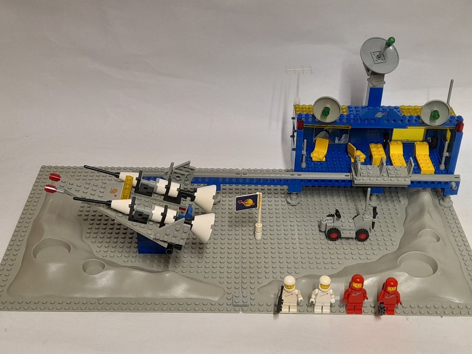 Lego Spielzeuge: Lego Legoland Space 6970 Beta-1 Command Base – Gebraucht aus Derendingen von Boeni80