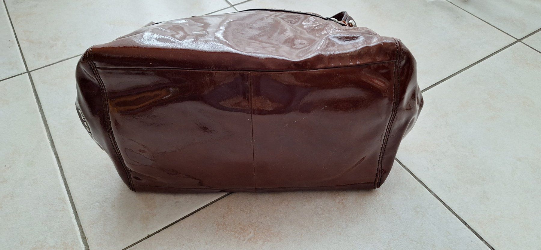 Borse da donna: Sac à main LUANA en cuir – Usato da St-Triphon venduto da Jldr0 3