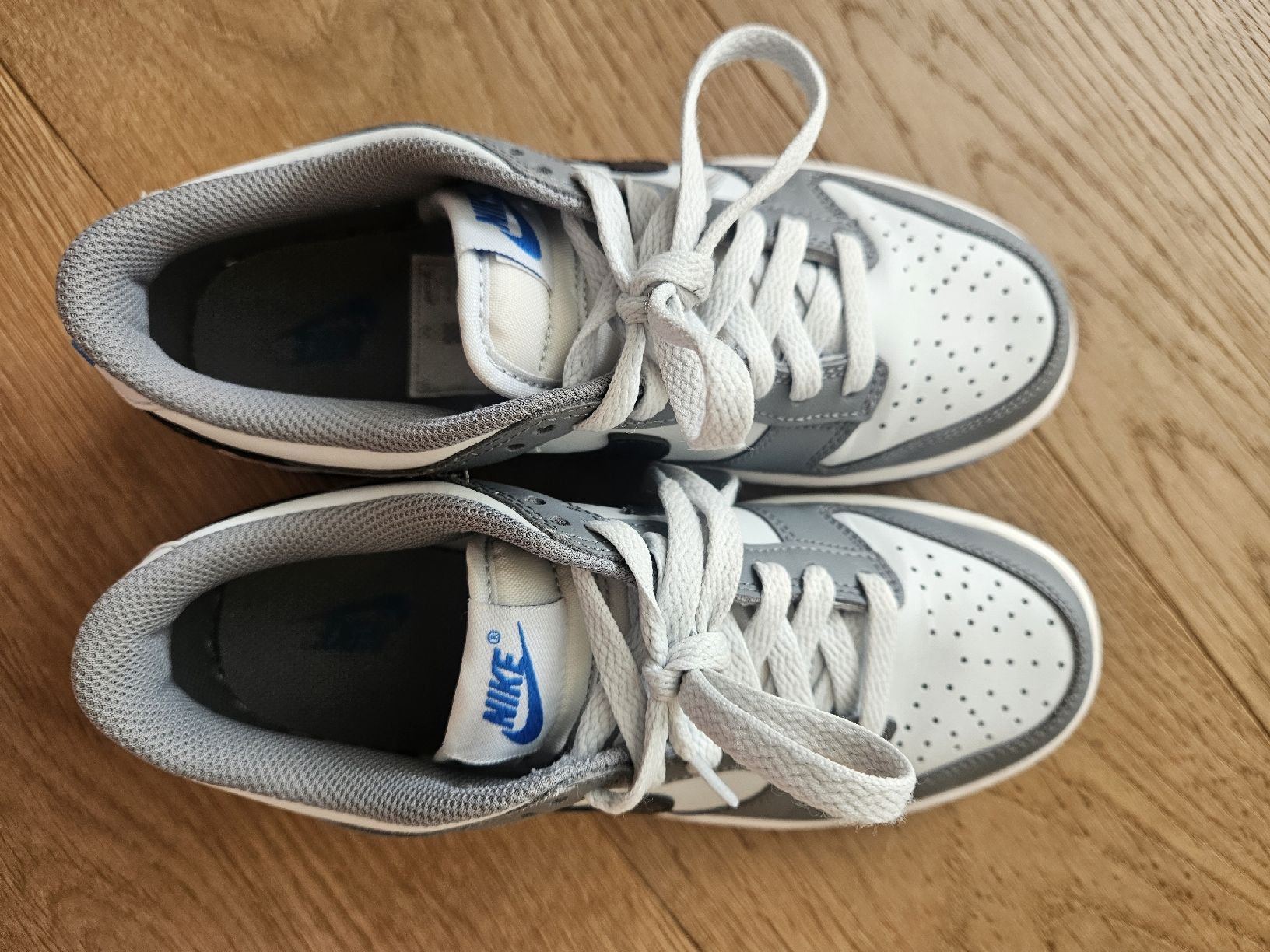 Nike Schuhe für Jungen: Nike Dunk Low Kinder Turnschuhe Grösse 36.5 – Gebraucht aus Richterswil von kajahnig 1