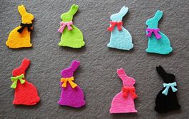 20 Stück Filz Hase mit Schleife klein gestanzt, Die cuts