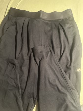 New Balance Sporthose Damen Grösse XS guter Zustand