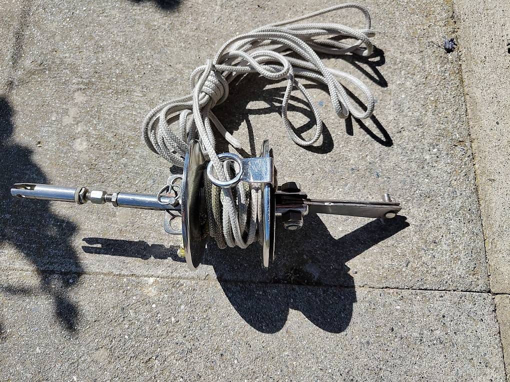 Barche: Fockroller / Rollfockeinrichtung – Usato da Oberhofen Thun'see venduto da eltinel