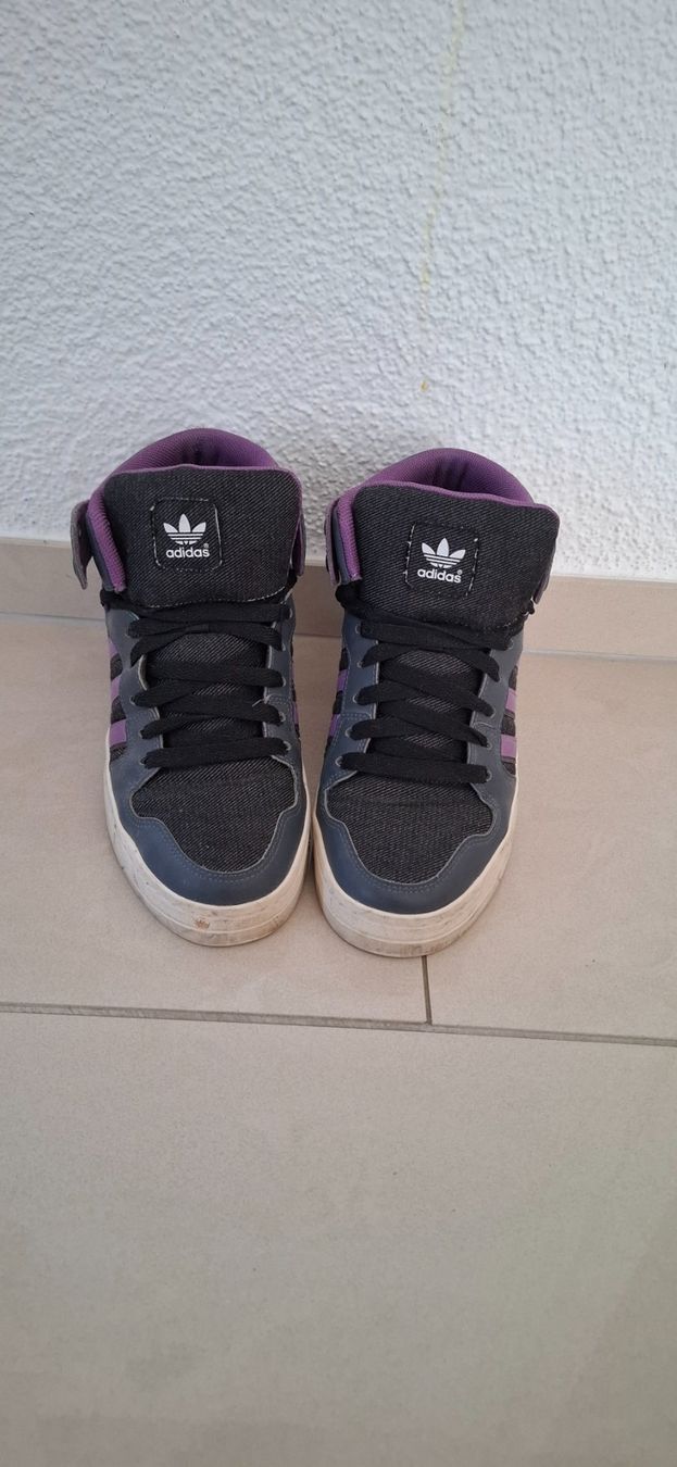 Adidas Scarpe da donna: Adidas Sneaker Grösse 40 – Usato da Richterswil venduto da Palmer2012