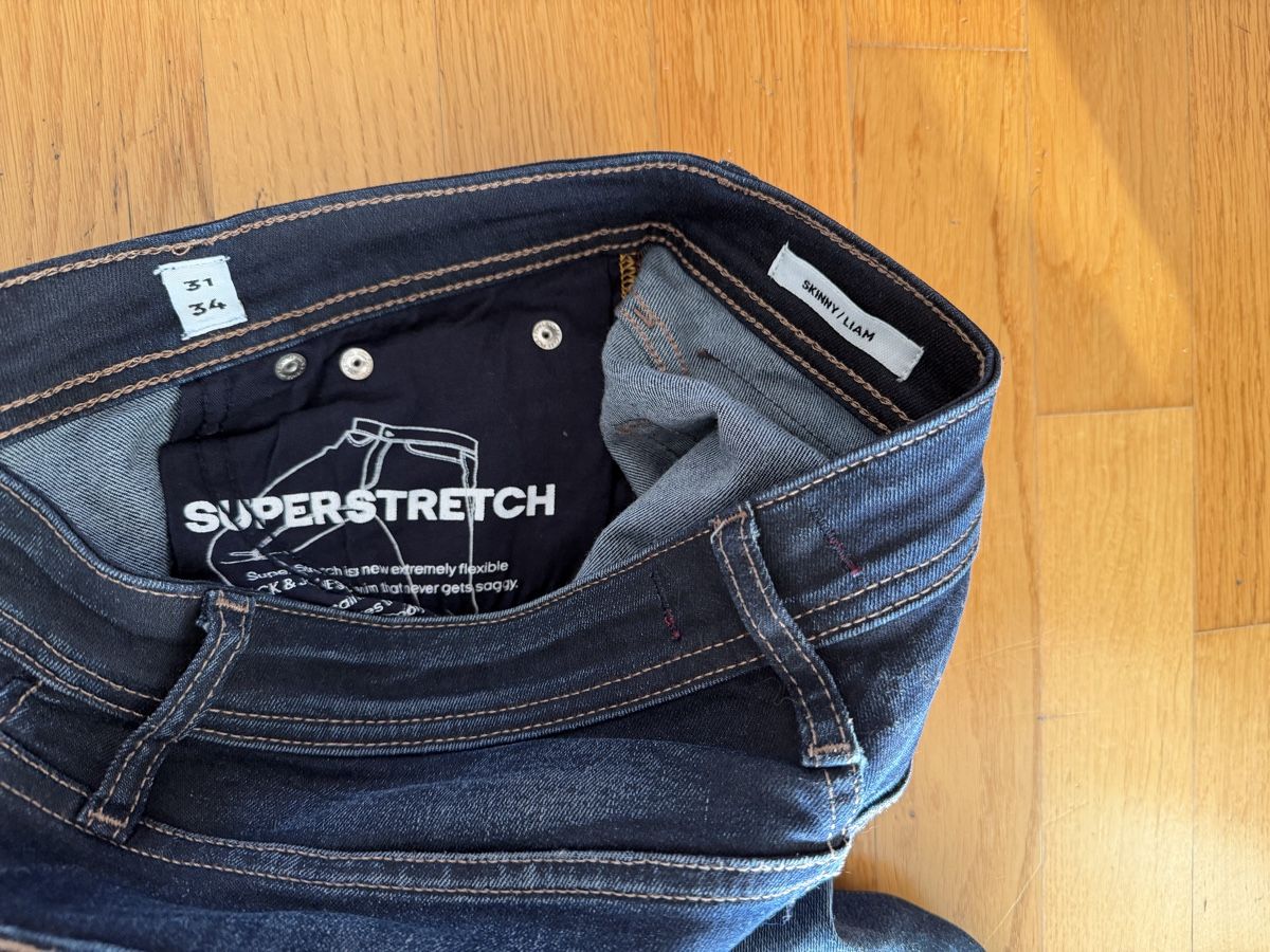 Jack & Jones Jeans: Jack Jones Jeans Top design – Usato da St.Gallen venduto da bubo2008 9