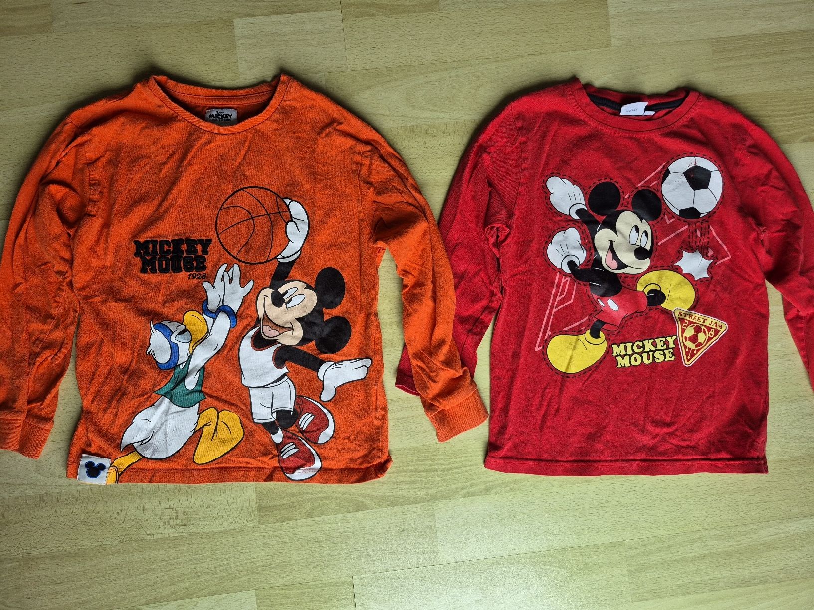 Pulls et sweat-shirts: Kliderpaket gr. 122-128 – D'occasion à Gränichen par Mamaboy 7