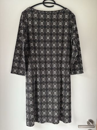 Kleid von Comma