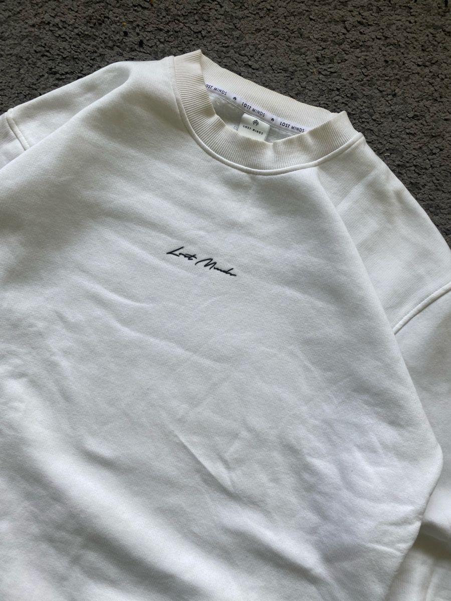 Maglioni & Felpe: Pull blanc confortable, taille M - Idéal pour l'hiver! – Usato da Genève venduto da eth_6qs6 1