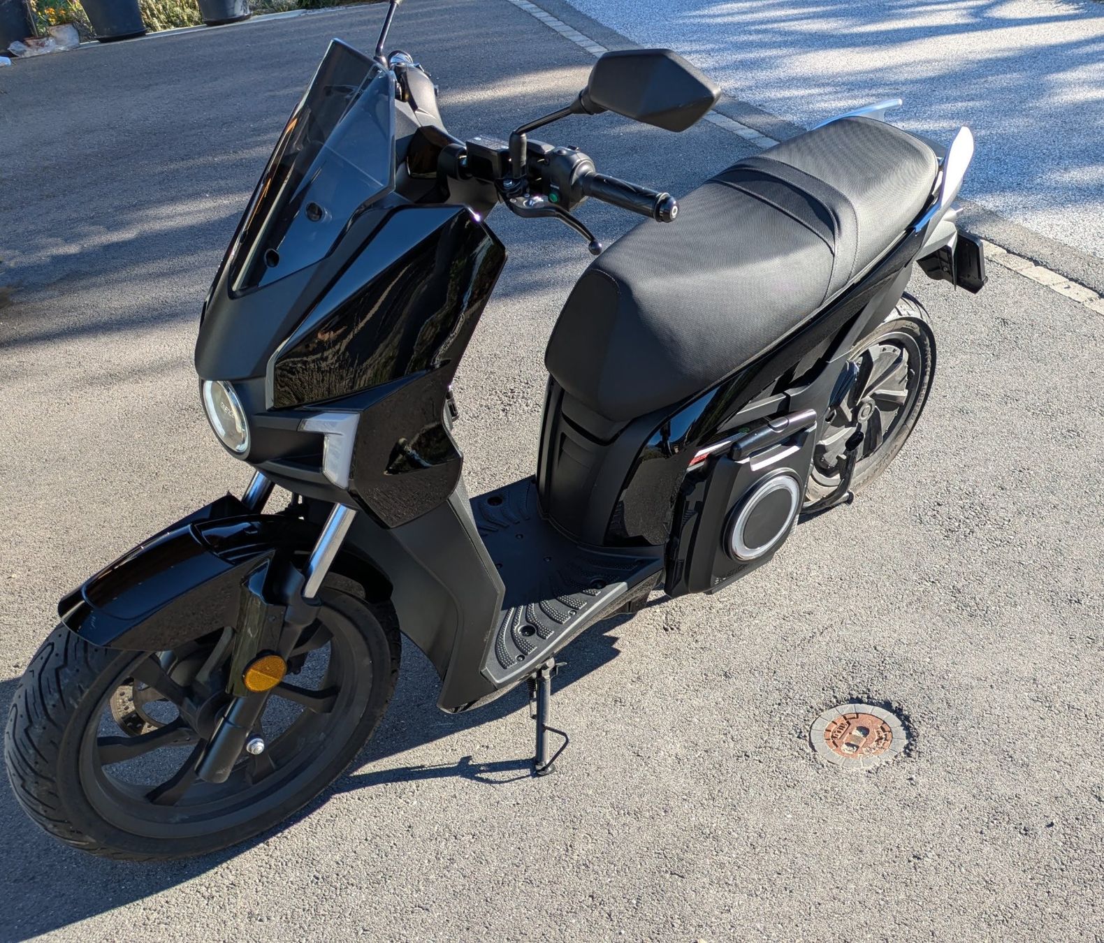 Scooter électrique Silence S01, 2022, équivalent 125 cm³ (Gebraucht) in ...