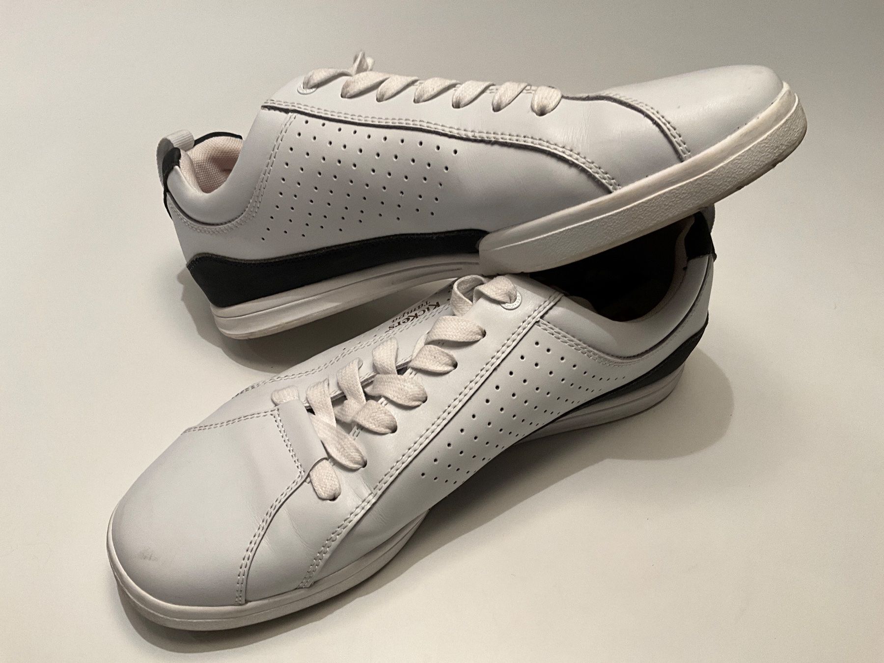 Kickers Scarpe da donna: Sneaker, KICKERS, Damen, Gr. 42 – Usato da Stäfa venduto da Rbeerli0 2