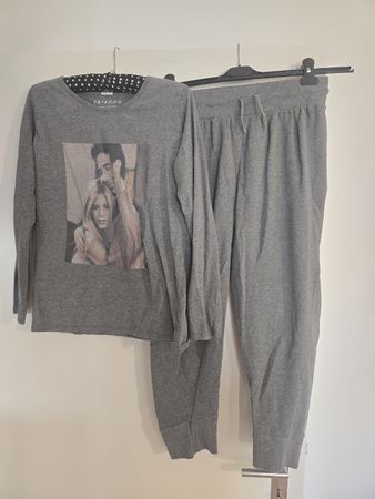 Friends Pyjama Schlafanzug Grau Gr. XL Neuwertig Winter