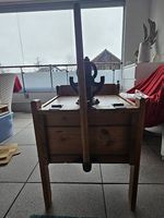 Antike restaurierte Waschmaschine