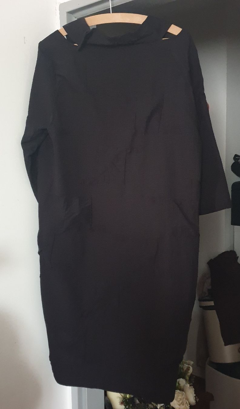 Robes: Crea Concept schönes Kleid Gr. 42 – Neuf (Voir description) à Frenkendorf par Moon111 1