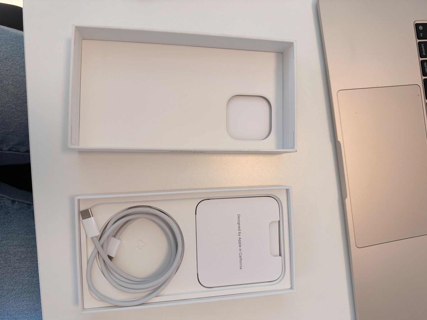 Apple Portables: Apple iPhone Air 256Go noir – D'occasion à Montreux par lmarthaler 8