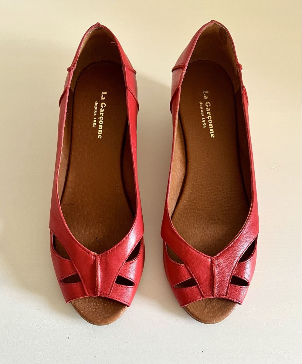 La Garçonne Damenschuhe: La Garonne Schuhe rot Grösse 39 – Gebraucht aus Winterthur von Mahonyy 1