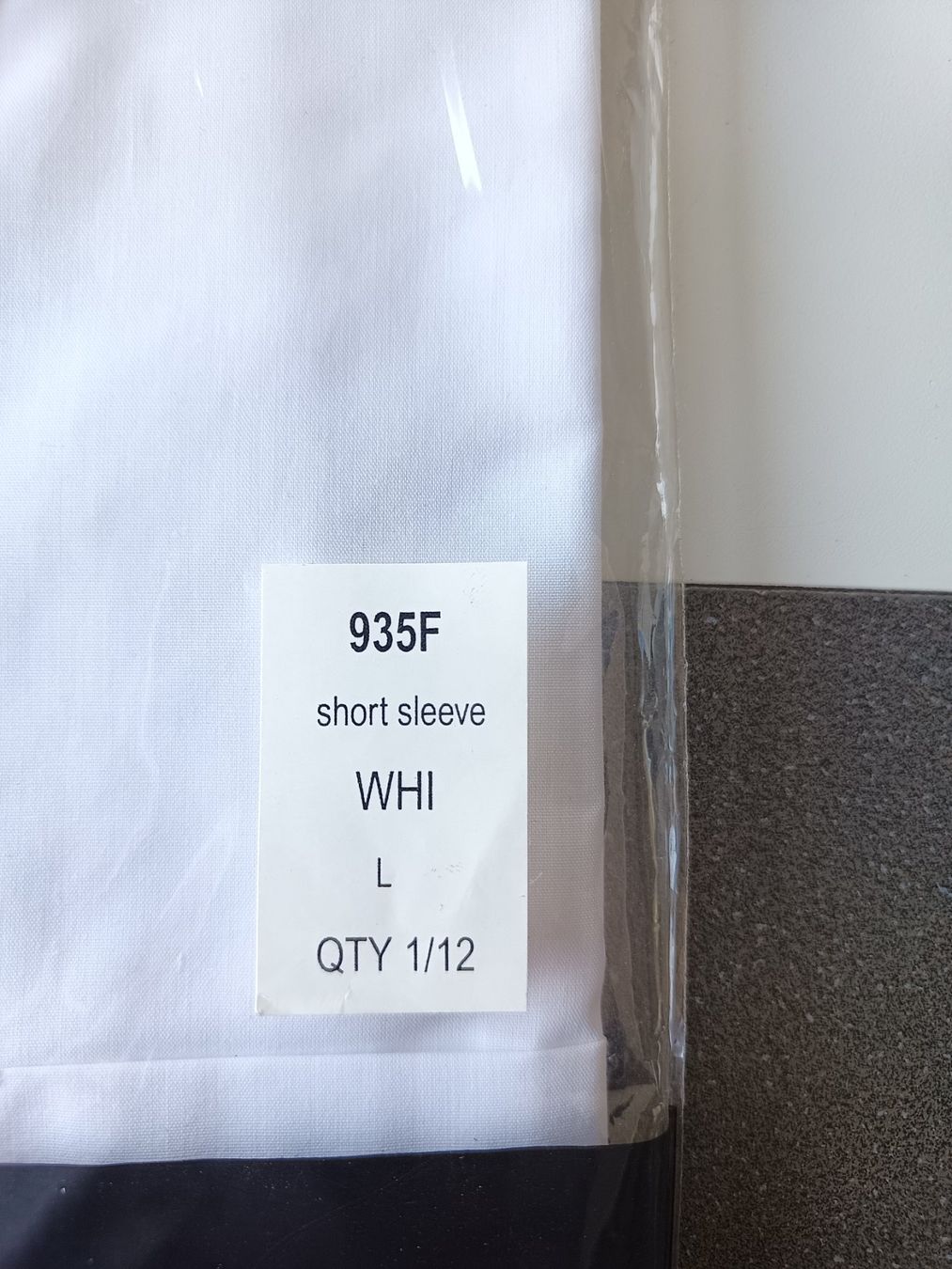 Hemden: Kurzarm Hemd L (z) – Neu und originalverpackt aus Oberegg von 19franzi94 2