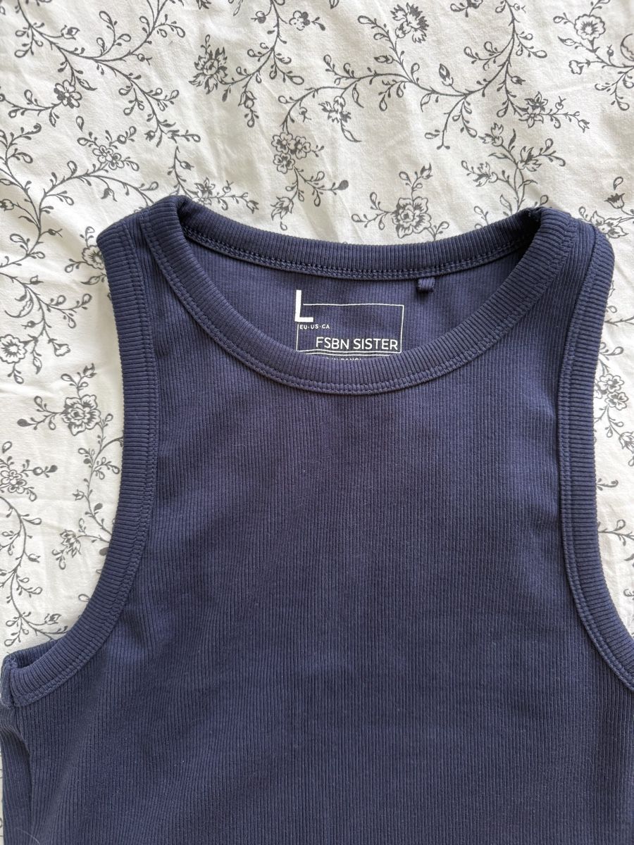 Top: Damen Top Marineblau – Nuovo (secondo la descrizione) da Unterägeri venduto da ann_x8pf 1